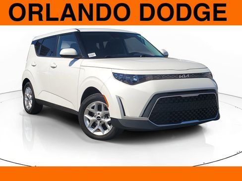 Used 2025 Kia Soul LX w/ LX Technology Package image 1