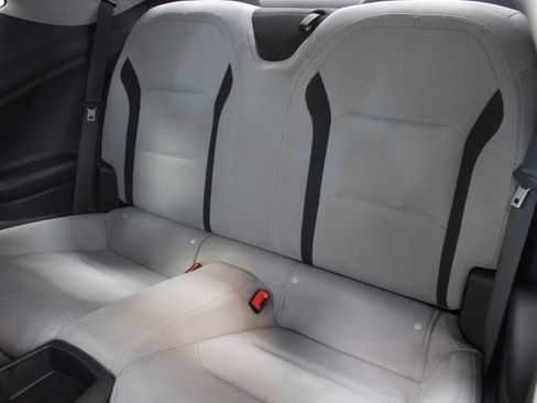 Used 2020 Chevrolet Camaro LT image 17