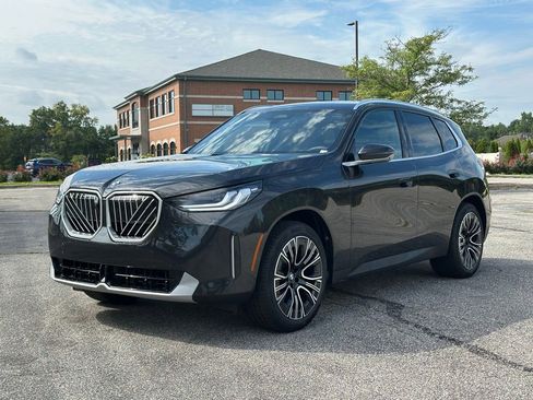 New 2026 BMW X3 xDrive30 w/ Premium Package image 3