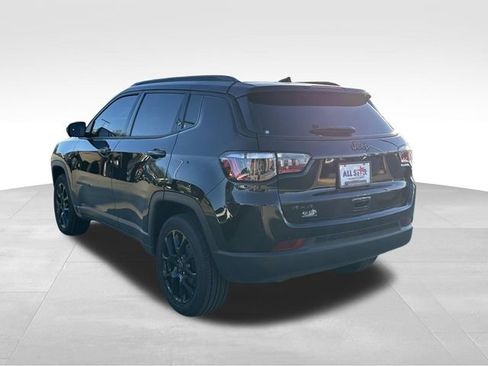 New 2026 Jeep Compass Latitude image 5