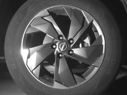 Used 2025 Nissan Rogue SV image 13