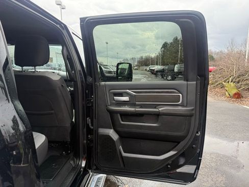 Used 2024 RAM 2500 Big Horn image 23