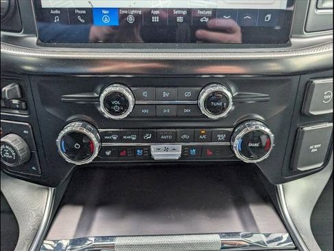 Used 2024 Ford F150 Platinum image 12