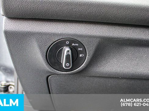 Used 2025 Volkswagen Jetta Sport FWD image 27