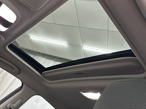 Used 2024 Subaru Crosstrek 2.0i Premium image 21