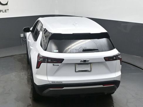 New 2026 Chevrolet Equinox LT w/ Safety and Technology Package FWD image 35