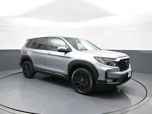 Used 2023 Honda Passport EX-L image 4
