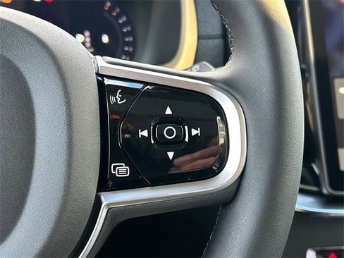 New 2026 Volvo XC90 B6 Ultra w/ Protection Package image 13