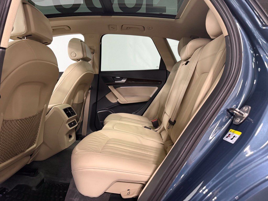 Used 2018 Audi Q5 2.0T Premium Plus w/ Premium Plus Package AWD/4WD image 10