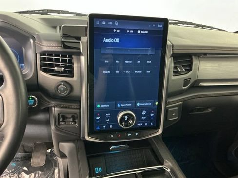 Used 2024 Ford Expedition Max Platinum AWD/4WD image 20