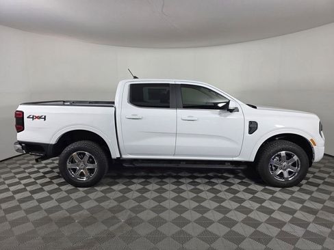 Used 2025 Ford Ranger Lariat w/ Chrome Accent Package AWD/4WD image 10