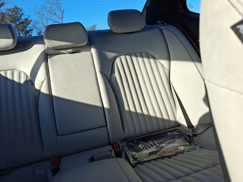 Certified 2024 Genesis G70 3.3T Advanced image 20