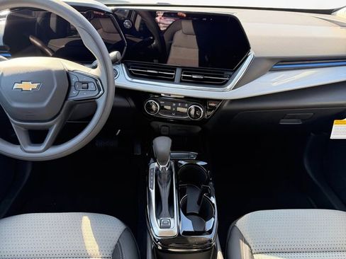New 2026 Chevrolet Trax LT FWD image 11