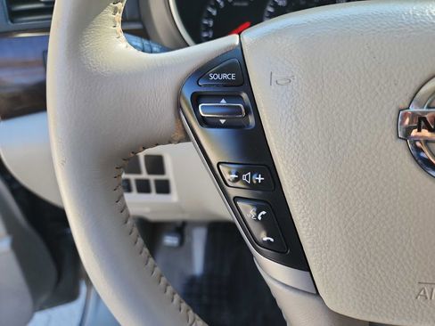 Used 2017 Nissan Quest SV image 18