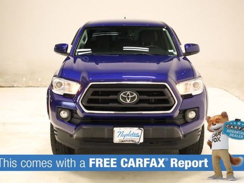 Used 2022 Toyota Tacoma SR5 image 2