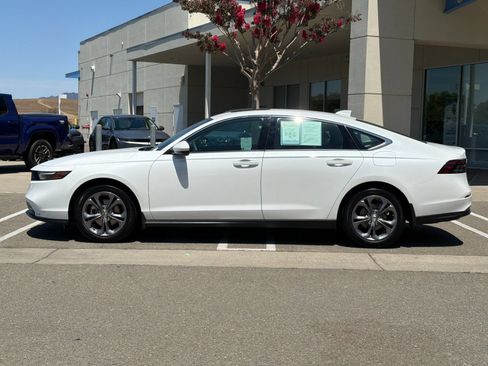 Used 2024 Honda Accord EX image 3