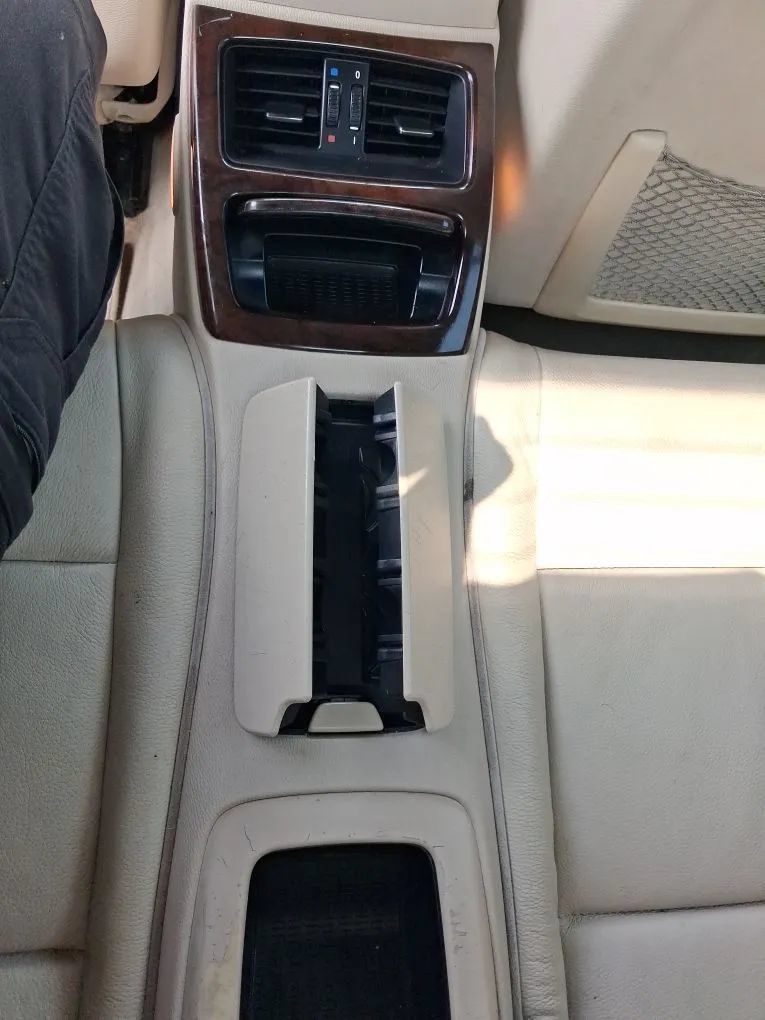 Used 2012 BMW 328i Convertible RWD image 43