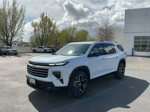 New 2026 Chevrolet Traverse High Country image 9