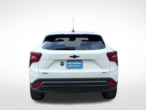 New 2026 Chevrolet Trax RS w/ Sunroof Package FWD image 5
