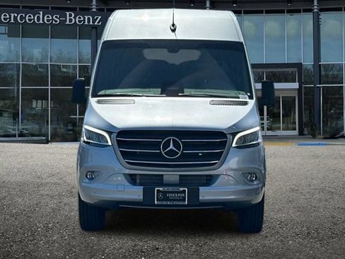 New 2025 Mercedes-Benz Sprinter 2500 image 10