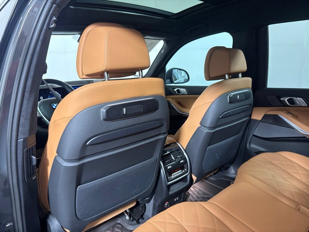 Certified 2026 BMW X7 xDrive40i AWD/4WD image 29