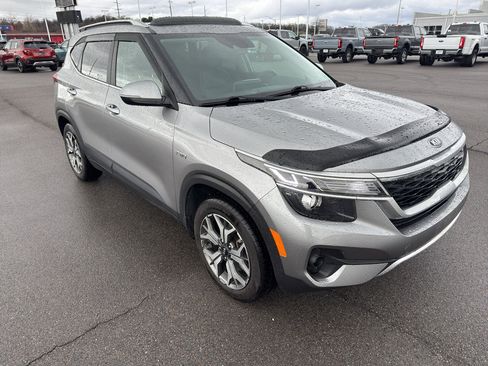 Used 2021 Kia Seltos EX image 7