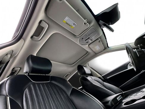 Used 2021 Genesis G70 2.0T w/ Elite Package image 22