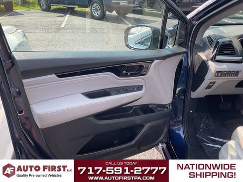 Used 2018 Honda Odyssey Elite image 3