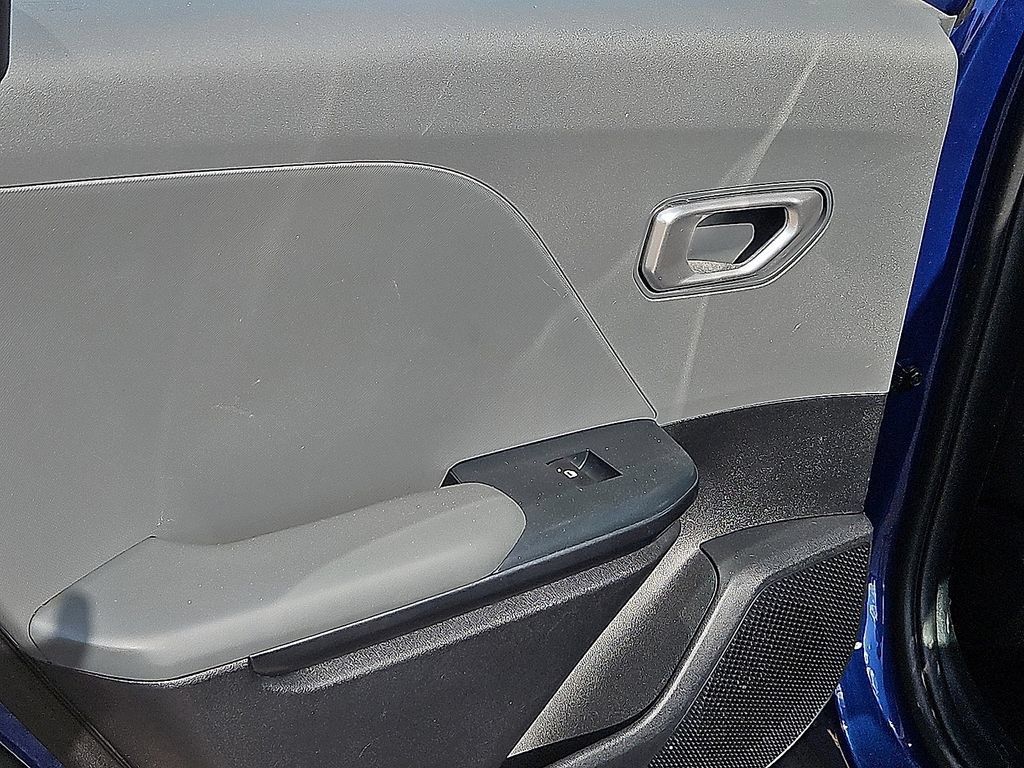 Used 2025 Kia K4 FWD image 15