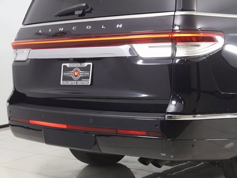 Used 2023 Lincoln Navigator Reserve image 48