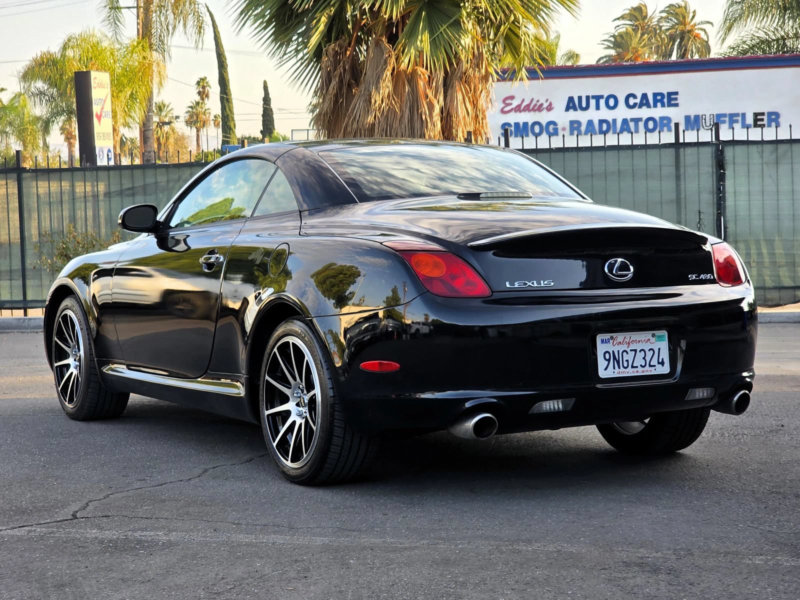 Used 2002 Lexus SC 430 Convertible RWD image 4