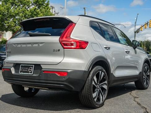 Certified 2023 Volvo XC40 B5 Ultimate w/ Protection Package Premier AWD/4WD image 5