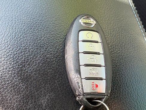 Used 2017 Nissan Altima 2.5 SR w/ Midnight Edition Package image 25