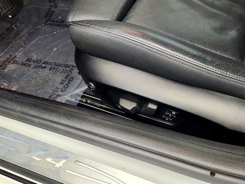 Used 2012 BMW Z4 sDrive35i RWD image 12