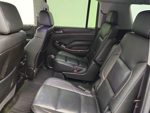 Used 2016 GMC Yukon XL SLT w/ Open Road Package AWD/4WD image 21