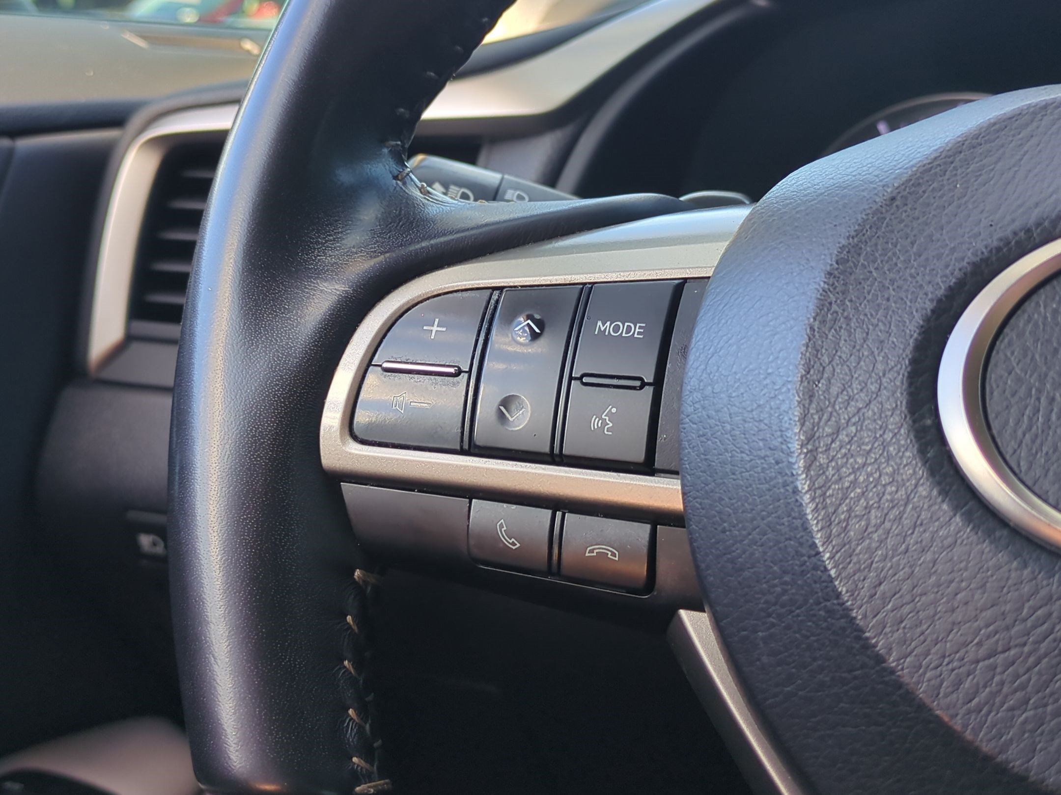 Used 2021 Lexus RX 350 FWD w/ Premium Package image 18