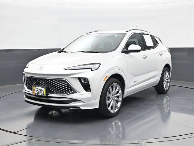 Used 2024 Buick Encore GX Avenir w/ Avenir Convenience Package AWD/4WD image 1