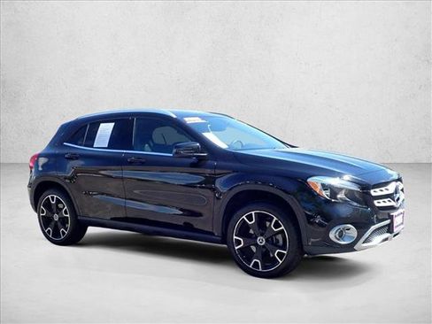 Used 2020 Mercedes-Benz GLA 250 4MATIC image 6