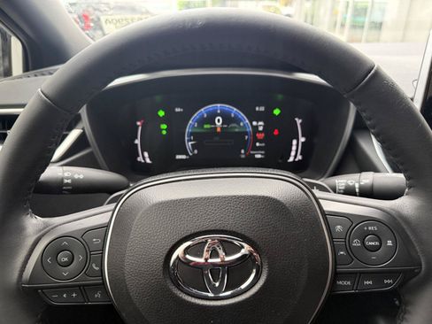 Used 2024 Toyota Corolla XSE FWD image 16