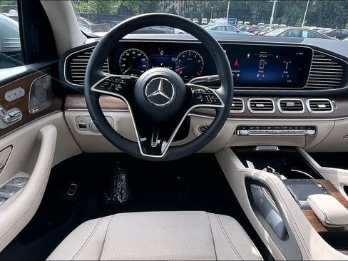 Used 2026 Mercedes-Benz GLE 350 4MATIC image 4