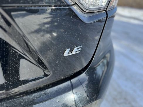 Certified 2023 Toyota Corolla LE image 38