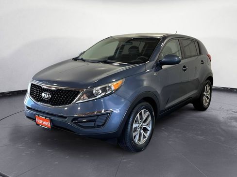 Used 2016 Kia Sportage LX AWD/4WD image 2