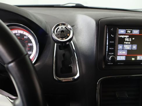 Used 2017 Dodge Grand Caravan SE w/ Power Window Group FWD image 7