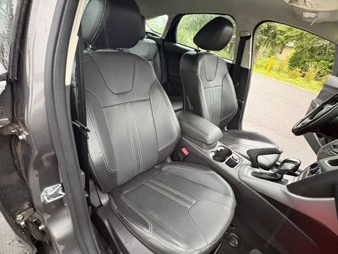 Used 2014 Ford Focus SE w/ Equipment Group 201A FWD image 15