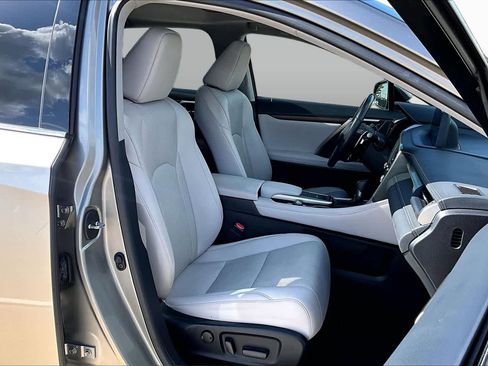 Certified 2022 Lexus RX 350 FWD w/ Premium Package image 9