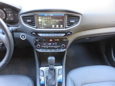 Used 2017 Hyundai Ioniq Limited w/ Ultimate Package 03 image 16