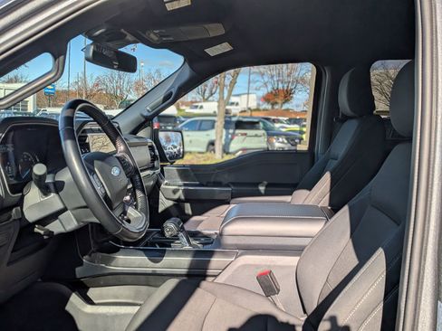 Used 2022 Ford F150 XLT w/ Equipment Group 302A High image 16