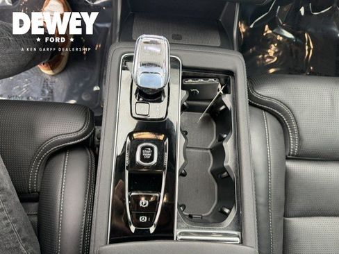 Used 2026 Volvo XC90 B6 Ultra w/ Protection Package Premier AWD/4WD image 24