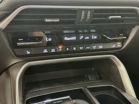 Used 2024 MAZDA CX-90 Plug-In Hybrid w/ Preferred AWD/4WD image 24