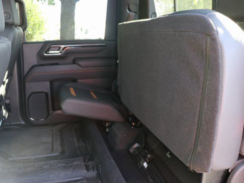 Used 2025 GMC Sierra 3500 AT4 w/ AT4 Premium Plus Package image 16